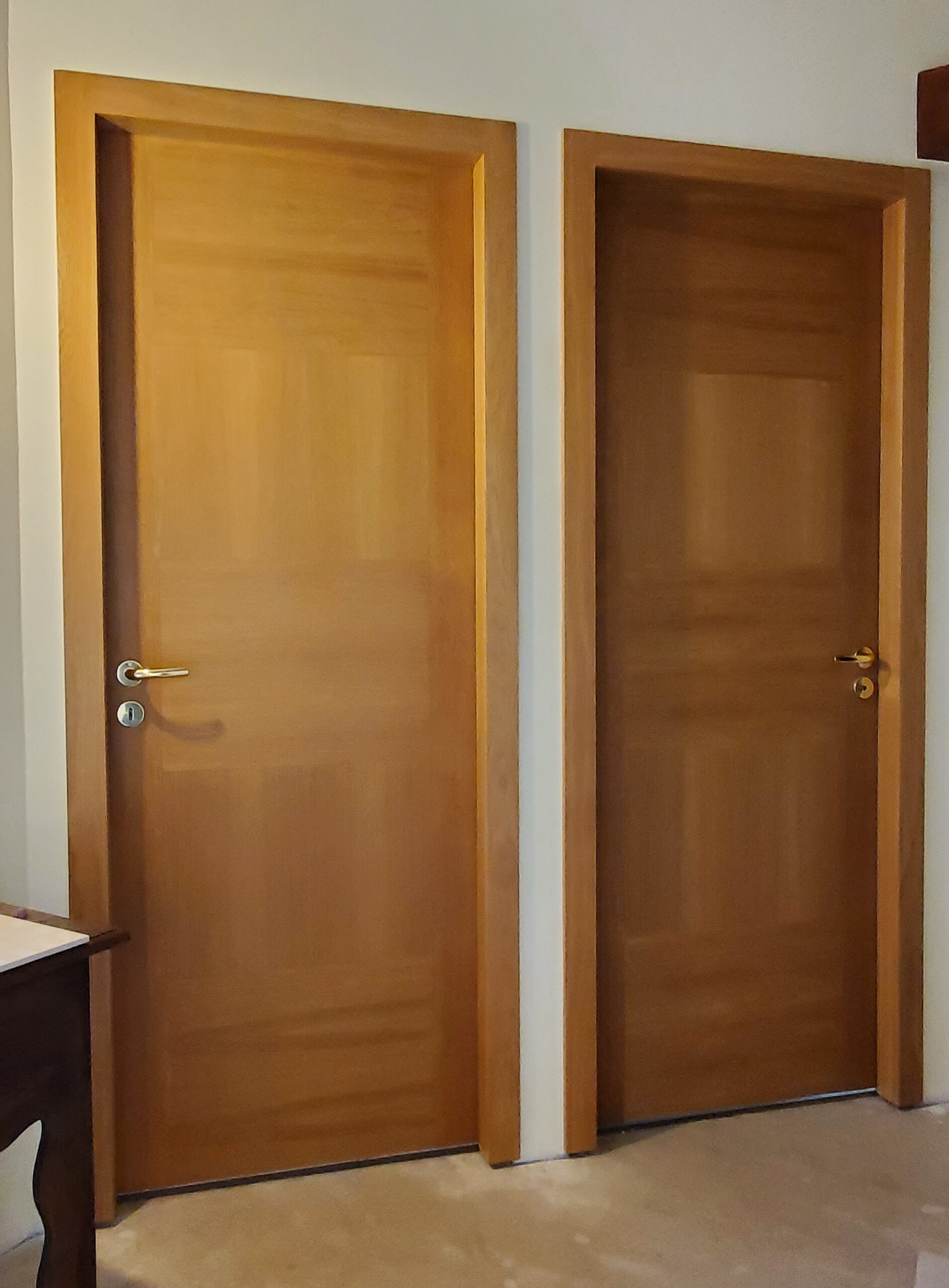 Portes d&rsquo;intérieur à fil croisé